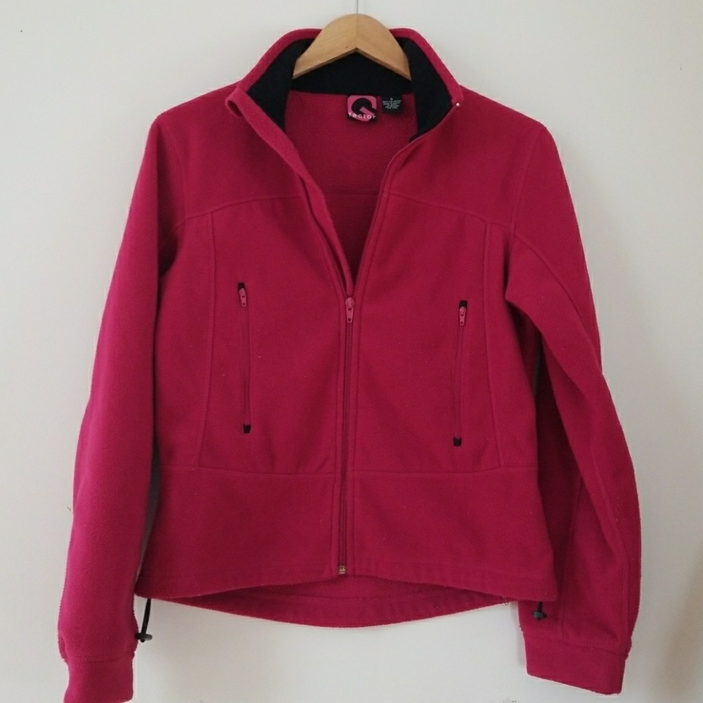 G factor Woman's Cranberry color fleece jacket